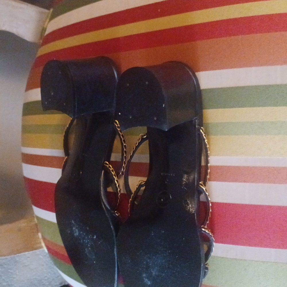 Shoes - Picture 3 of 4